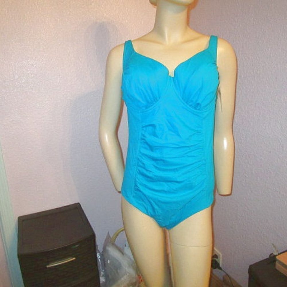 Merry Style One Piece Swimsuit Size 44D Underwire Bra Slimming Tummy Control NWT